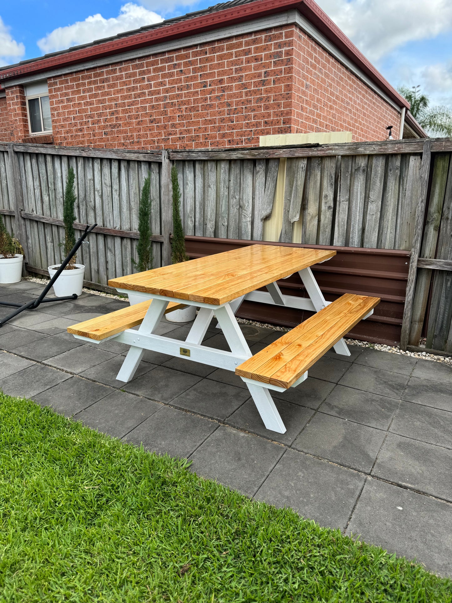 Standard Picnic Tables