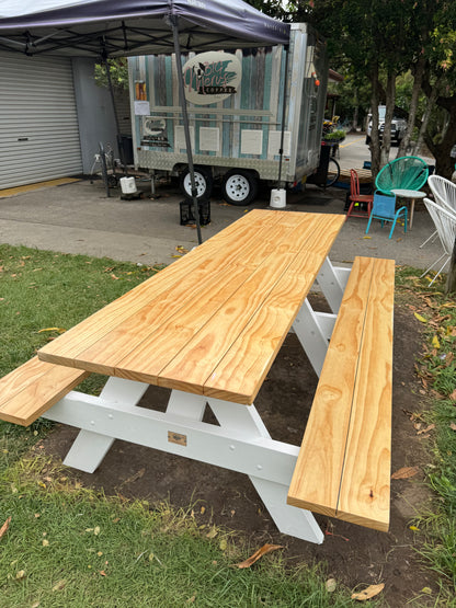 Traditional Picnic Tables