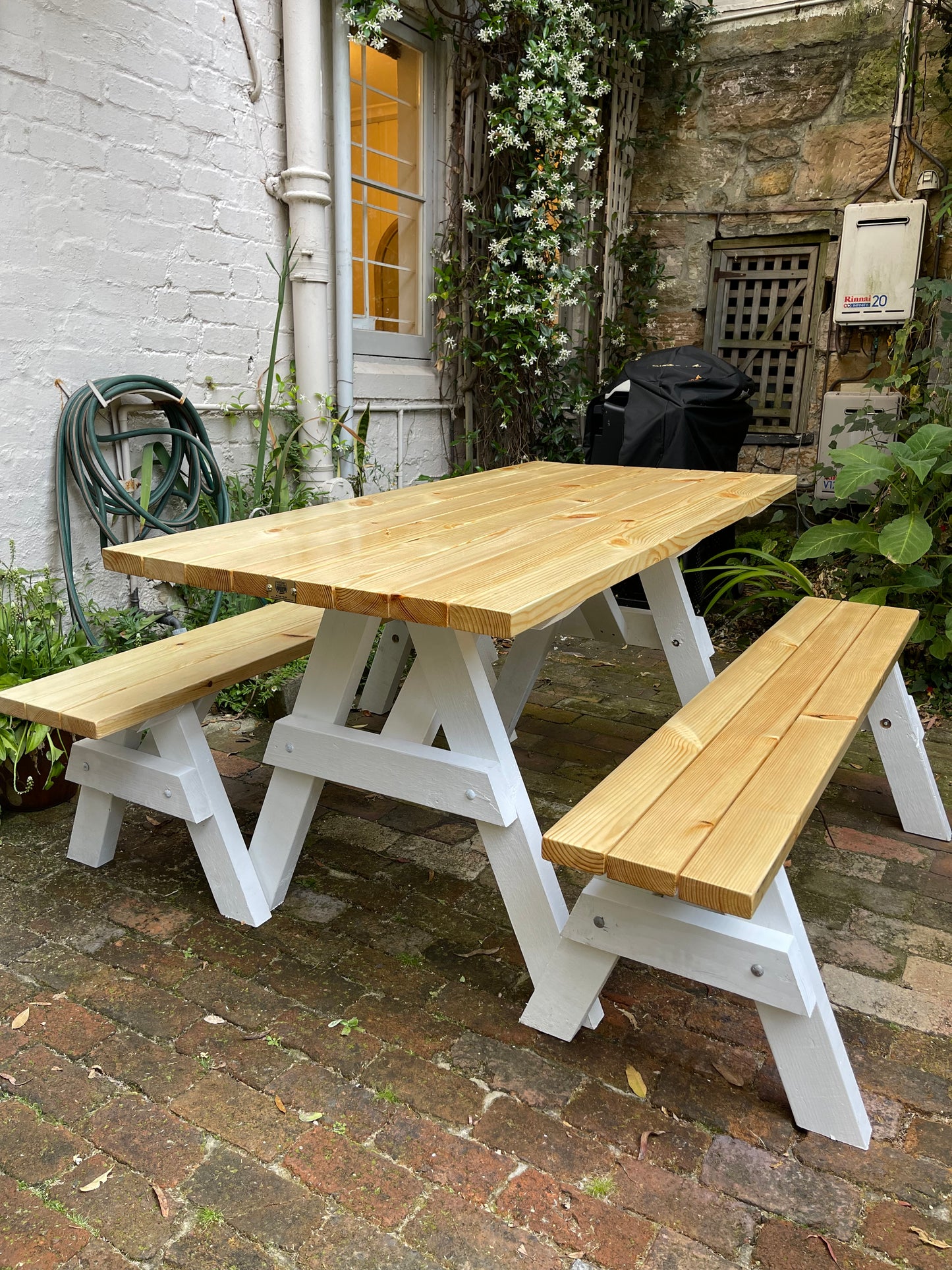 A-Frame Outdoor Dining Set