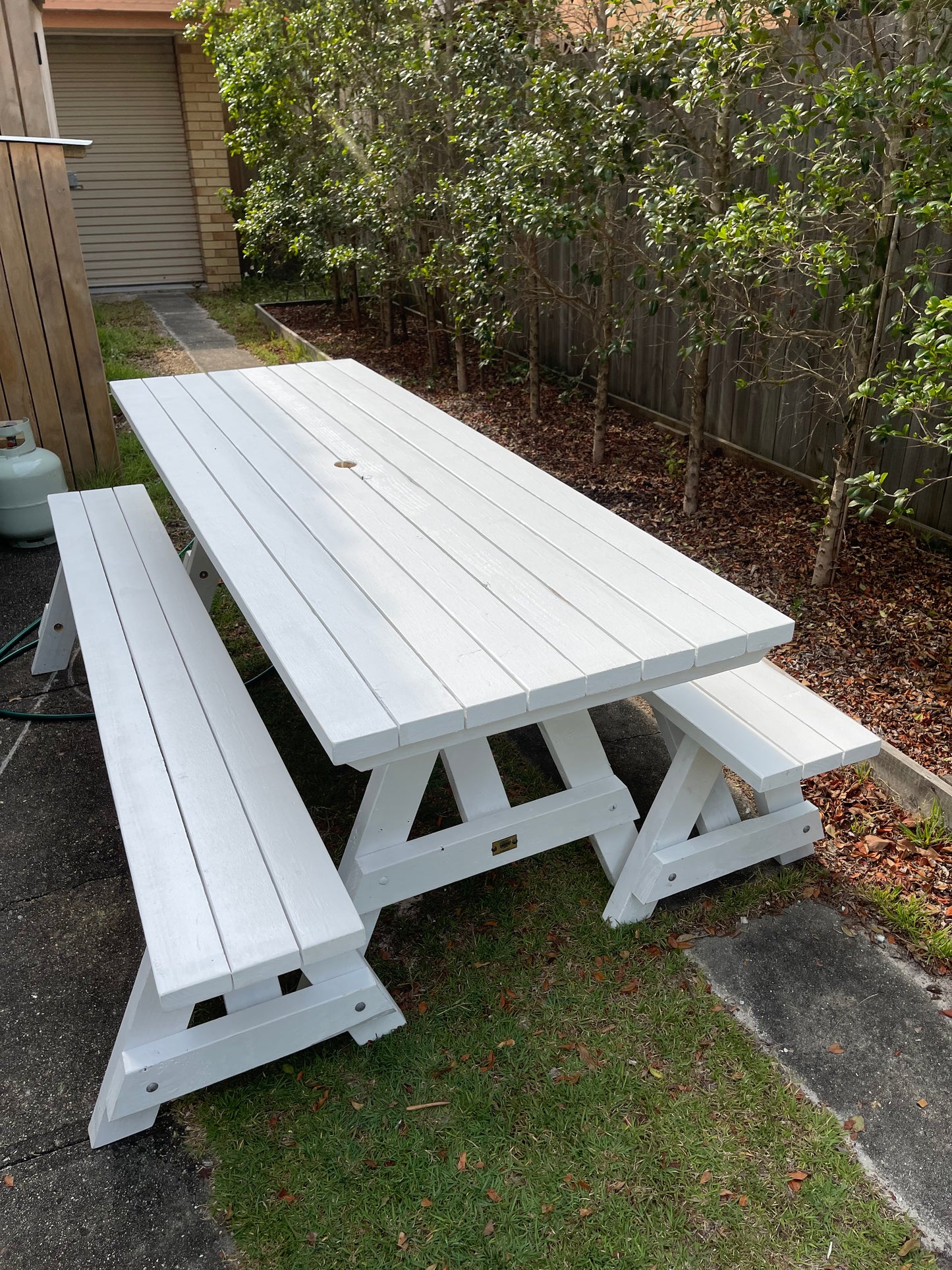 A-Frame Outdoor Dining Set