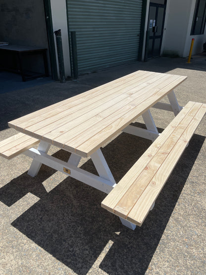 Standard Picnic Tables