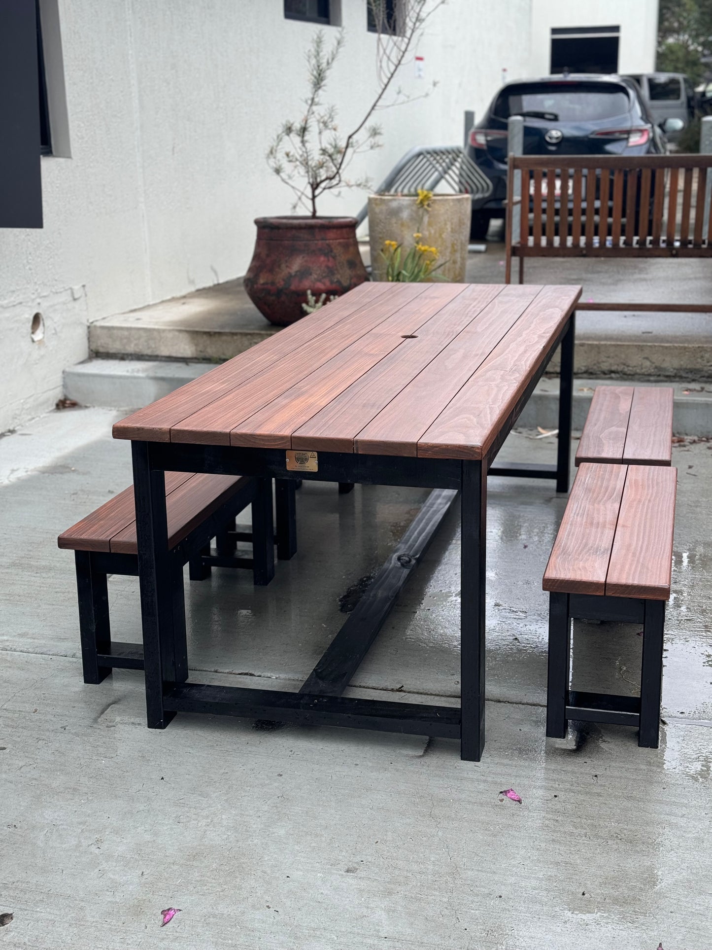 Classic Outdoor Dining Set