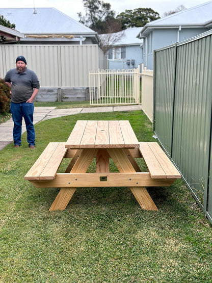 Traditional Picnic Tables