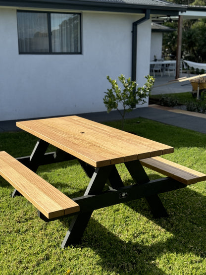 Outdoor picnic table for Brisbane garden cafés, ideal for leafy outdoor dining spaces and commercial hospitality environments.