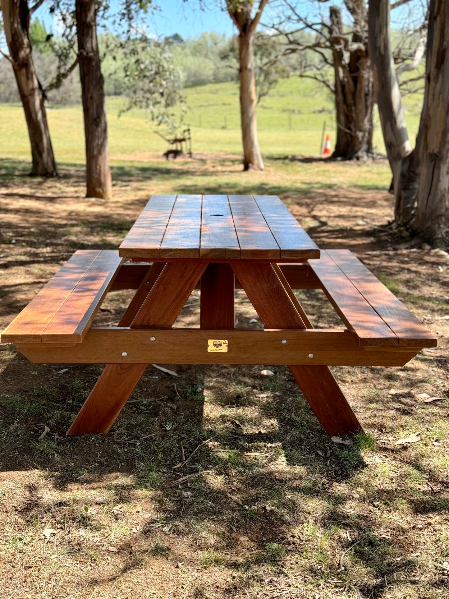 Outdoor picnic table for Australia garden cafés, ideal for leafy outdoor dining spaces and commercial hospitality environments