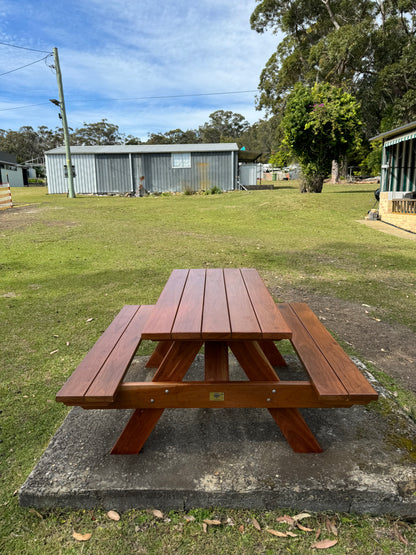 Outdoor picnic table designed for Melbourne park cafés, providing durable seating for public green spaces and commercial dining areas