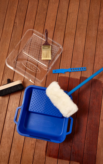 Premium Australian picnic table, handcrafted and durable, including a maintenance kit for easy care, long-lasting outdoor use, and premium appearance.
