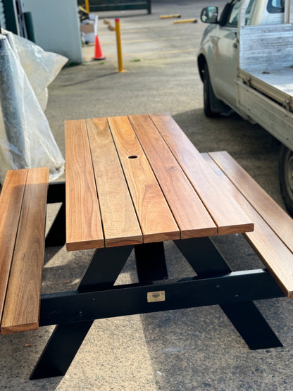 Auscraft outdoor picnic table with free delivery and installation across Sydney, ideal for backyards, cafés and commercial outdoor spaces.